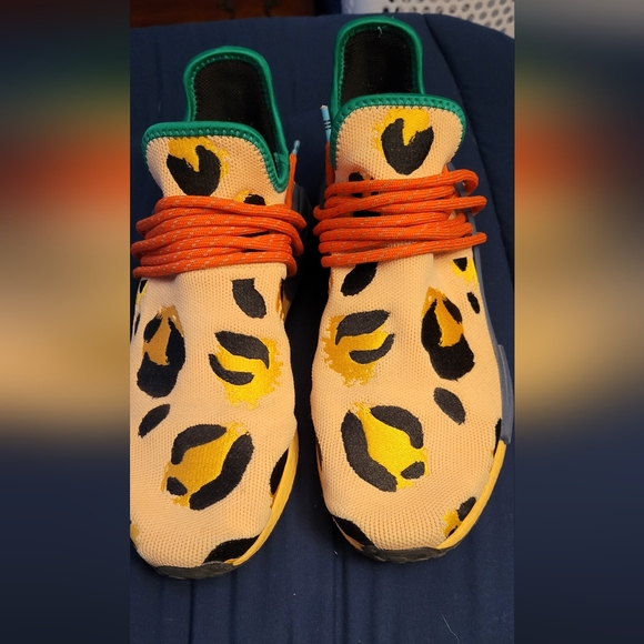 Shoe - Picture 3 of 9